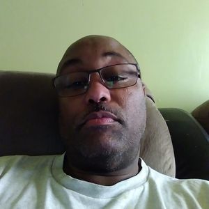 Meet your Posher, Larry